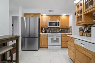 6D Heritage Dr, Chatham Township, NJ 07928 - Photo 2