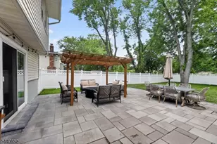 20 Arnold Dr, Parsippany, NJ 07054 - Photo 2