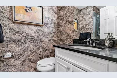 115 Sturbridge Cir, Wayne Twp., NJ 07470 - Photo 14