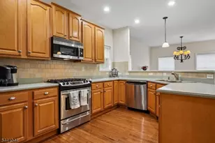 18 Brooklake Rd, Florham Park, NJ 07932 - Photo 10