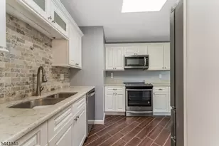 159 Old Clinton Rd, Raritan Township, NJ 08822 - Photo 4