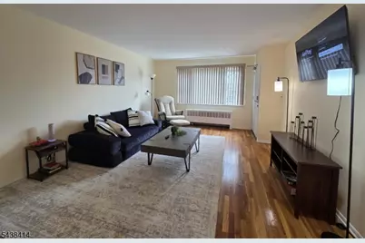 11 Wedgewood Dr #1, Verona, NJ 07044 - Photo 6