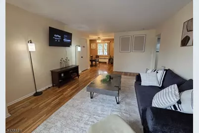 11 Wedgewood Dr #1, Verona, NJ 07044 - Photo 4