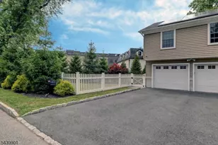 41 Strickland Ave, Little Falls Township, NJ 07424 - Photo 2