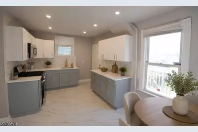 667 Scotland Rd, Orange, NJ 07050 - Photo 6