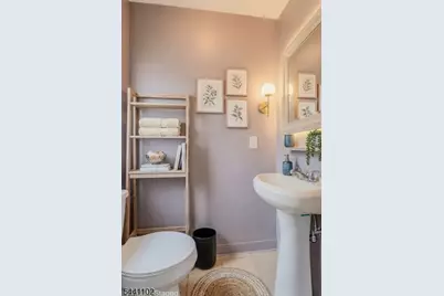 21 Mitchell Pl, Newark, NJ 07114 - Photo 8