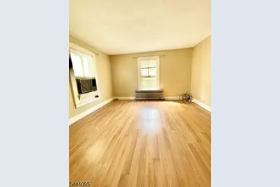 16 Jackson Ave, North Plainfield, NJ 07060 - Photo 16