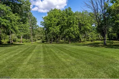 20 Sand Hill Rd, Raritan Township, NJ 08822 - Photo 6