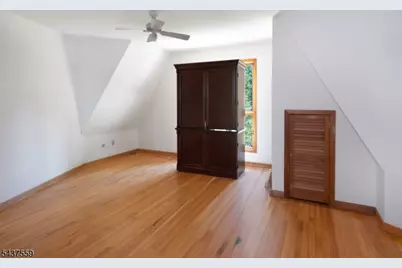 20 Sand Hill Rd, Raritan Township, NJ 08822 - Photo 10
