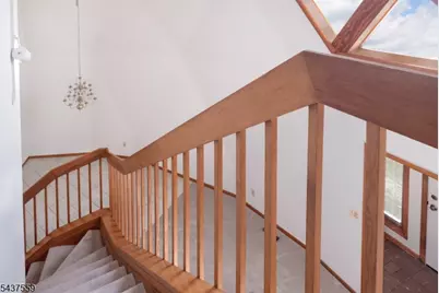 20 Sand Hill Rd, Raritan Township, NJ 08822 - Photo 12
