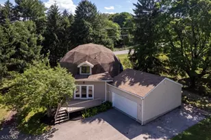20 Sand Hill Rd, Raritan Township, NJ 08822 - Photo 2
