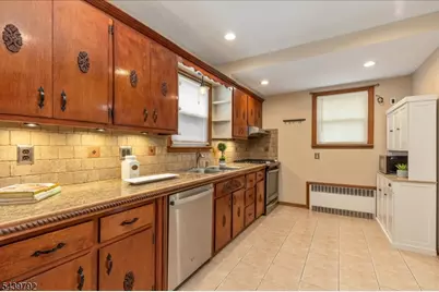 278 Wilson Ave, Rahway, NJ 07065 - Photo 14