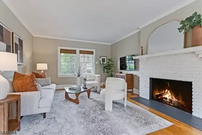 54 Aubrey Rd, Montclair, NJ 07043 - Photo 6