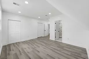 31 St Moritz Pl, Wayne, NJ 07470 - Photo 14