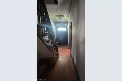 804 Old York Rd, Raritan, NJ 08869 - Photo 8