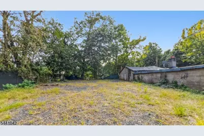 201 Park Ave, East Orange, NJ 07017 - Photo 2
