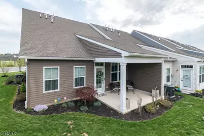 2 Sharp Shinned Ct, Washington Township, NJ 07882 - Photo 2