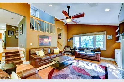 131 Bunker Hill Rd, Wayne, NJ 07470 - Photo 2