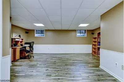 131 Bunker Hill Rd, Wayne, NJ 07470 - Photo 32