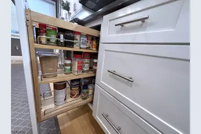 131 Bunker Hill Rd, Wayne, NJ 07470 - Photo 16