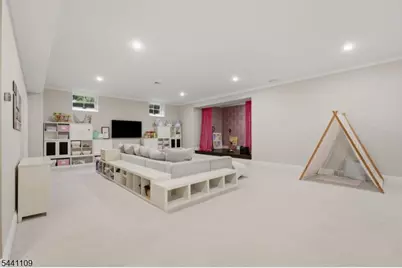 171 Tennyson Dr, Millburn Twp., NJ 07078 - Photo 22