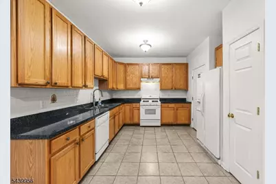 252 Moonlight Dr, Piscataway Township, NJ 08854 - Photo 12