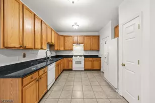 252 Moonlight Dr, Piscataway Township, NJ 08854 - Photo 12