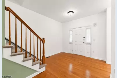 252 Moonlight Dr, Piscataway Township, NJ 08854 - Photo 4