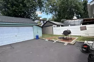 19 Mead St, Newark, NJ 07106 - Photo 8