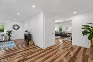 941 Lincoln Ave E, Cranford Township, NJ 07016 - Photo 4