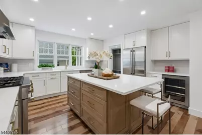 941 Lincoln Ave E, Cranford Township, NJ 07016 - Photo 12