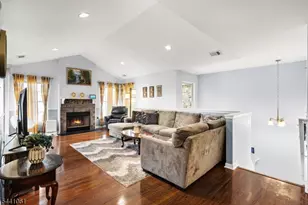 123 Chariot Ct, Piscataway Township, NJ 08854 - Photo 8