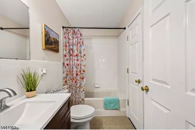 123 Chariot Ct, Piscataway Township, NJ 08854 - Photo 18