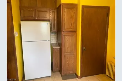 361 W 5th Ave, Roselle, NJ 07203 - Photo 12