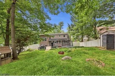 42 Virginia Ave, Jefferson Township, NJ 07849 - Photo 28