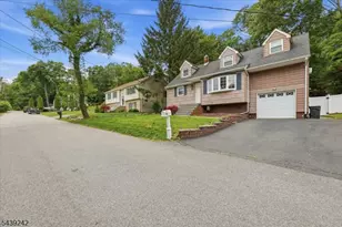 42 Virginia Ave, Jefferson Township, NJ 07849 - Photo 30