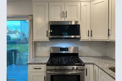 106 Sequoia Ct, Raritan Township, NJ 08822 - Photo 14