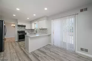 133 Hickory Rd, Franklin Township, NJ 08873 - Photo 8