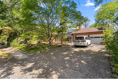 88 Tall Oaks Dr, East Brunswick Township, NJ 08816 - Photo 2