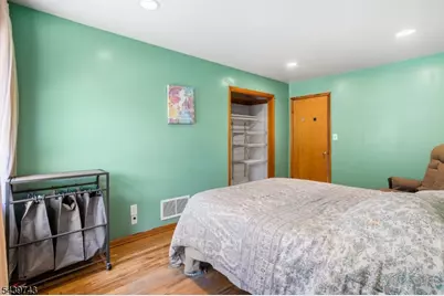 88 Tall Oaks Dr, East Brunswick Township, NJ 08816 - Photo 18