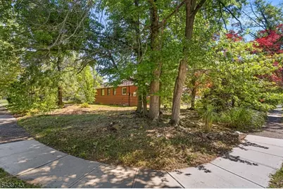 88 Tall Oaks Dr, East Brunswick Township, NJ 08816 - Photo 40