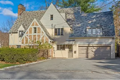 107 Clinton Ave, Montclair, NJ 07042 - Photo 2
