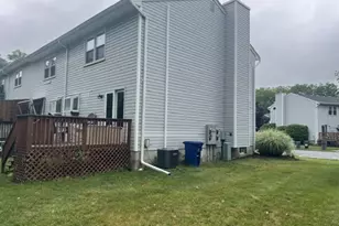 53 Village Dr, Hamburg, NJ 07419 - Photo 2