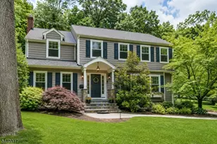 34 Wilcox Dr, Mountain Lakes, NJ 07046 - Photo 2