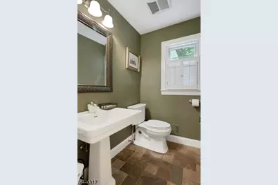 34 Wilcox Dr, Mountain Lakes, NJ 07046 - Photo 16