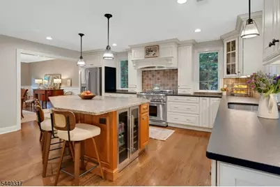 34 Wilcox Dr, Mountain Lakes, NJ 07046 - Photo 12