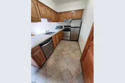 1 Red Lodge Dr Unit #8, Vernon, NJ 07462 - Photo 4