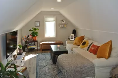 11 Delaware Pl #3, Bloomfield, NJ 07003 - Photo 6