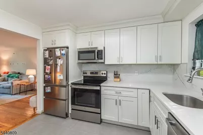206 Main St #42A, Millburn, NJ 07041 - Photo 6
