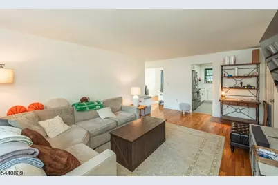 206 Main St #42A, Millburn, NJ 07041 - Photo 10